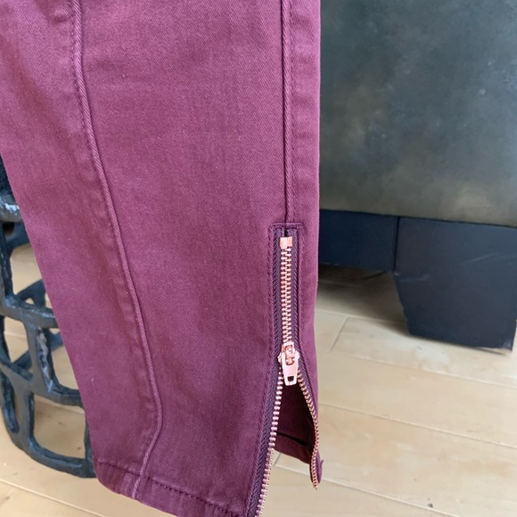 White House Black Market crop jeans - Picture 9 of 11